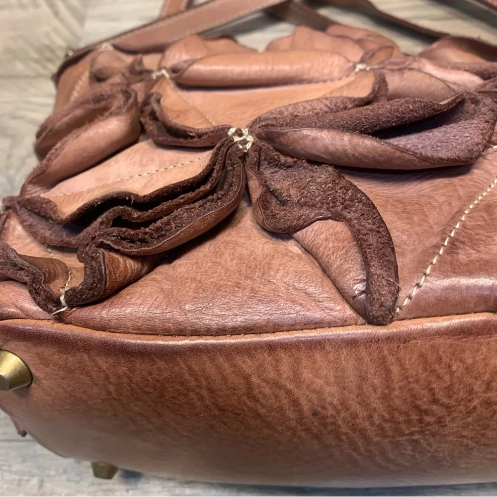 Costanza Rota Italy Genuine Soft Leather Flower Patchwork Crossbody Bag - Picture 6 of 15